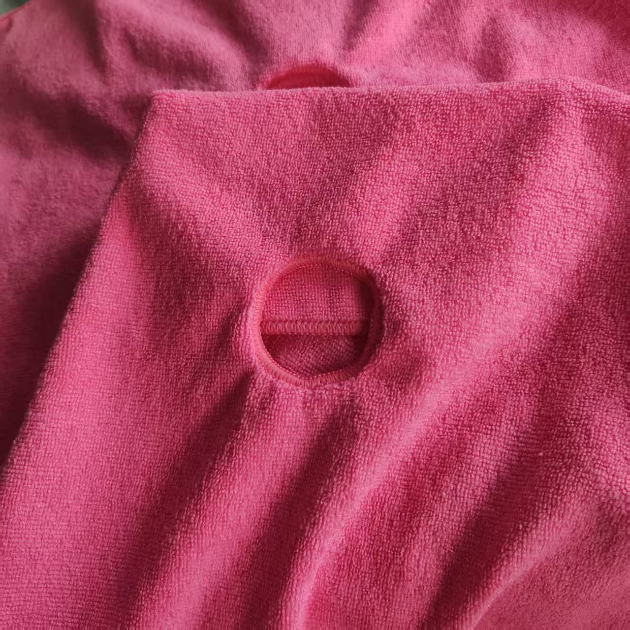 A stack of 50x60cm microfiber mop cloths